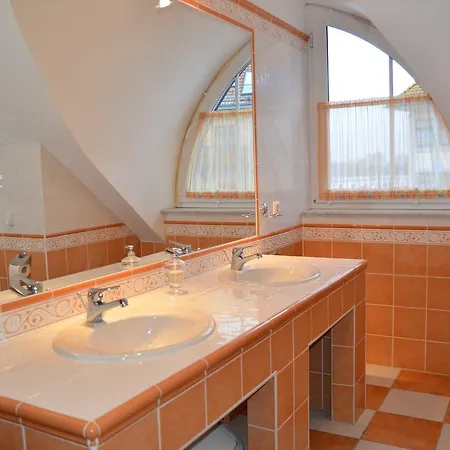 Fischerhafen 14 * Karlshagen